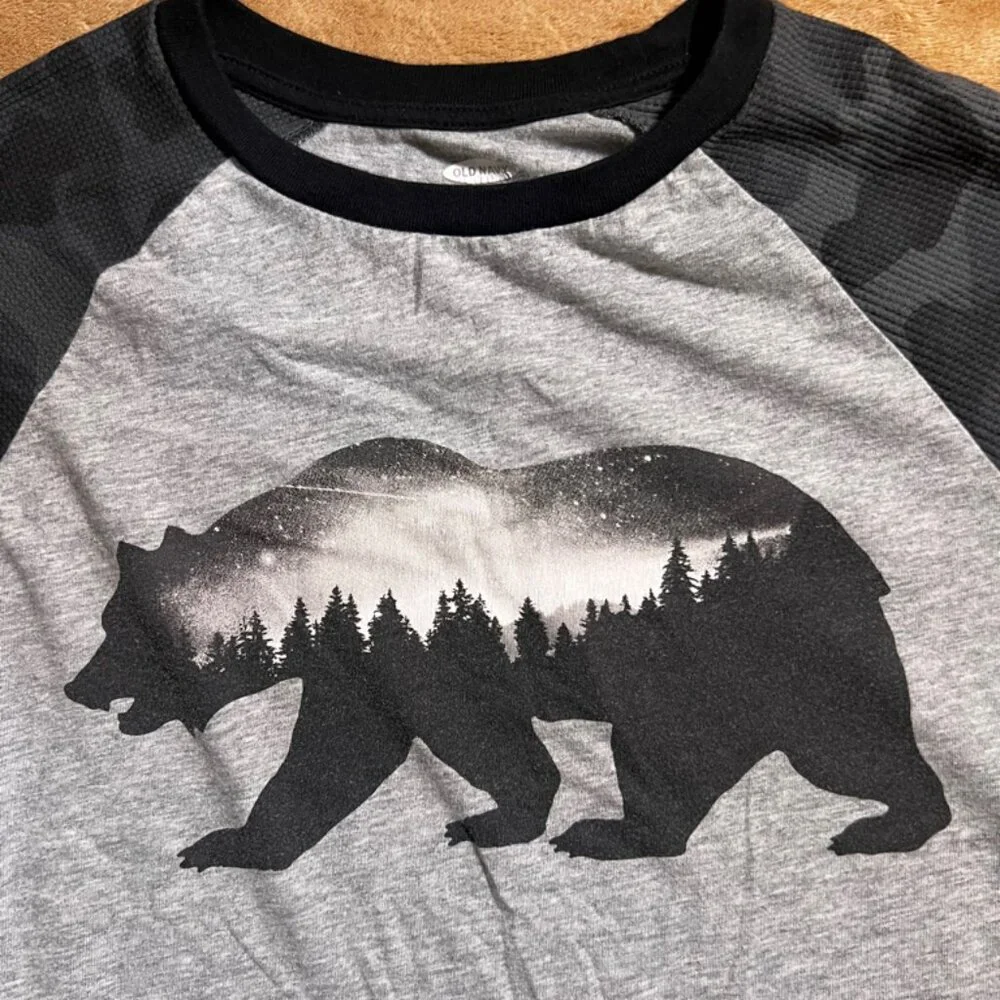 Old Navy Boy‎ XL (14/16) Gray Camo Bear Forrest Graphic Raglan Long Sleeve Shirt